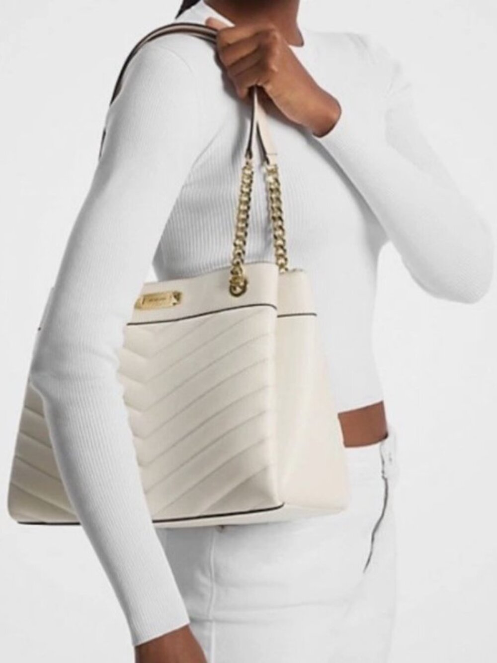 Chic Michael Kors Whitney Light Cream Quilted Leather Medium Chain Shoulder Tote